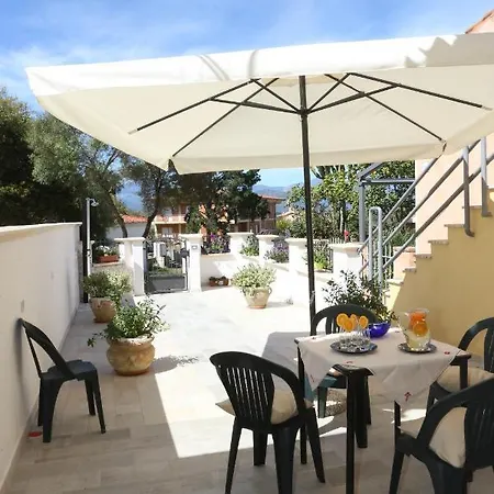 בית נופש Capri 53