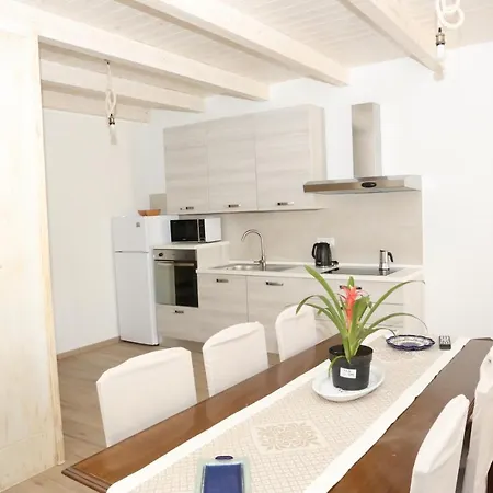 Capri 53 Feriehus *